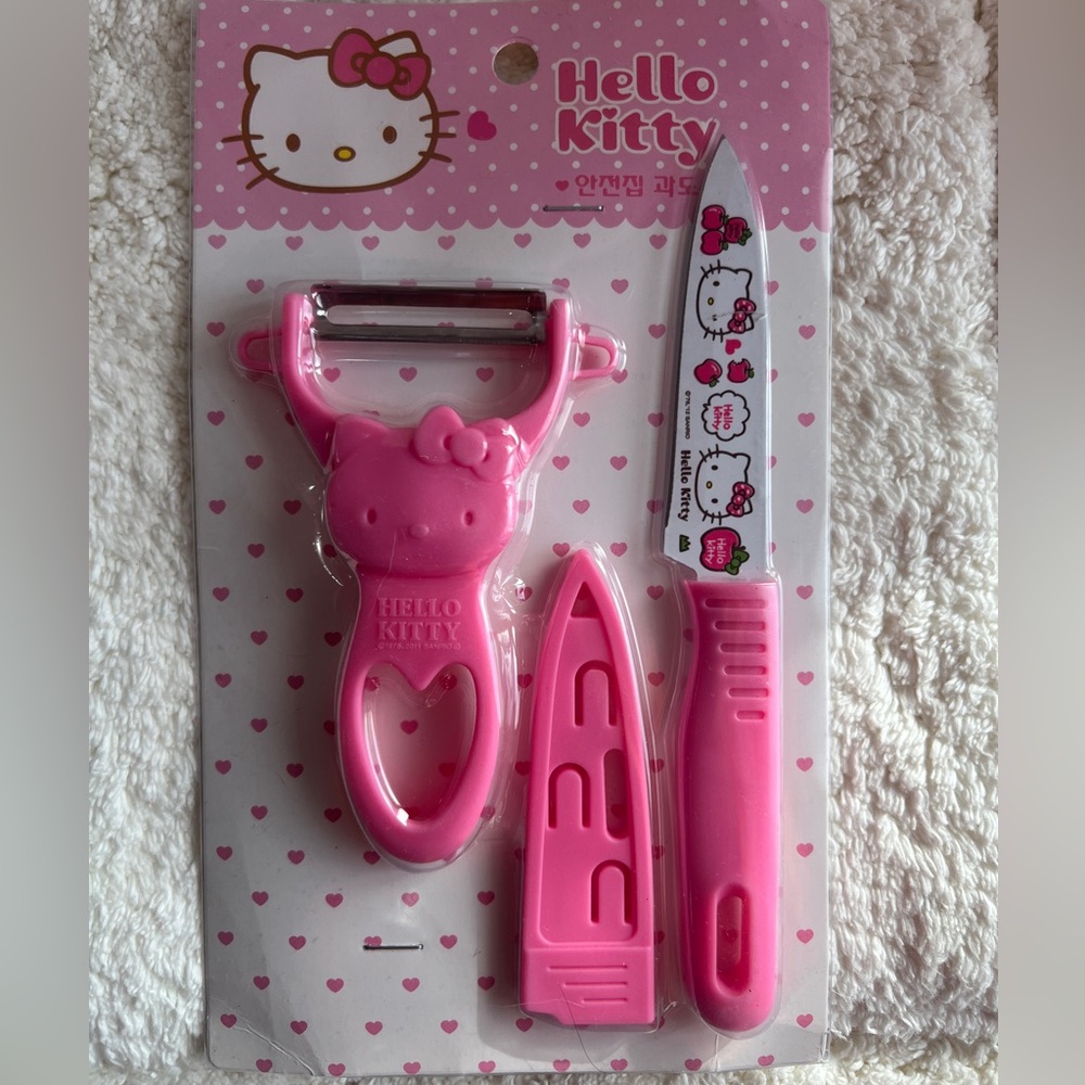 Hello Kitty Kitchen Knife and Peeler Set